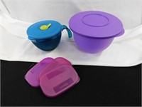 Tupperware: 2 cup bowl w/seal - purple bowl