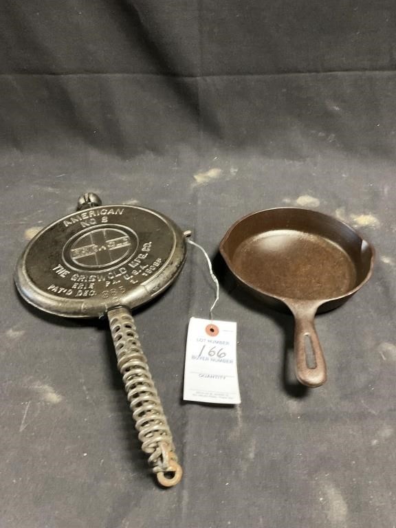 VTG Griswold Waffle Iron & Pan