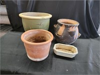 Outdoor Pottery Planter  lot