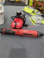 Milwaukee 4 v 1/4" screwdriver w/ battery &charger