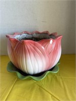 Vintage Tulip flower pot (chipped)