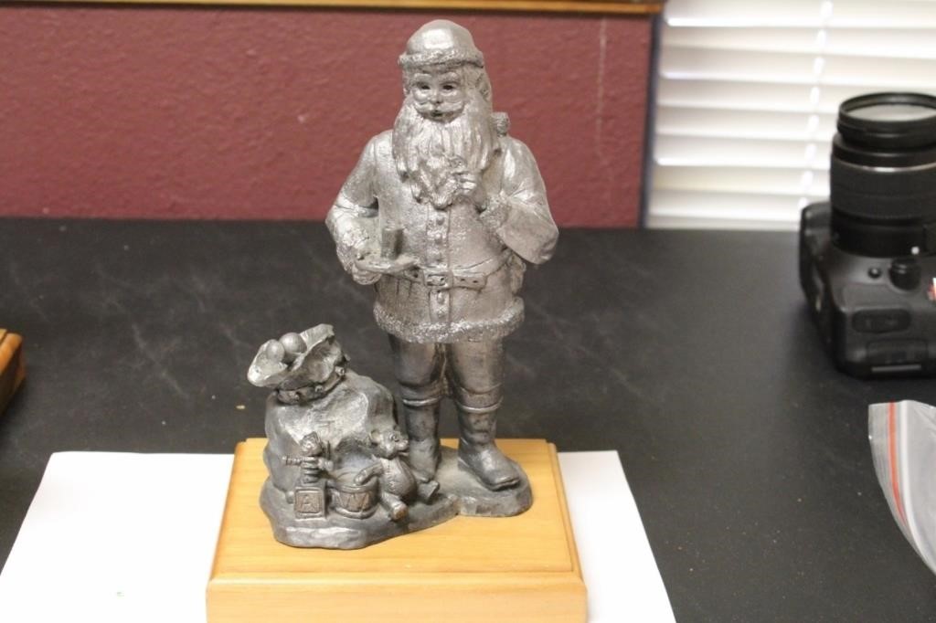 A Michael Ricker Pewter with COA