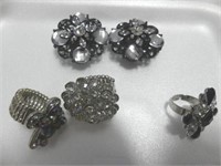 5 ASSORTED FASHION RINGS