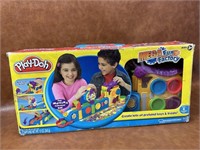 NIP Play-Doh Mega Fun Factory