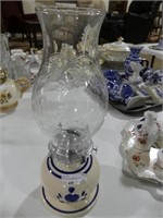 13.5" POTTERY BASE OIL LAMP