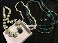 Beaded Jewelry Lot Pearl Necklace Etc