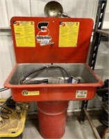 Safety Kleen Solvent Parts Washer Model 16