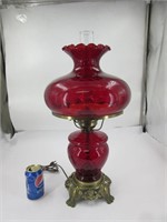 Lampe antique en verre rouge rubis et pied en