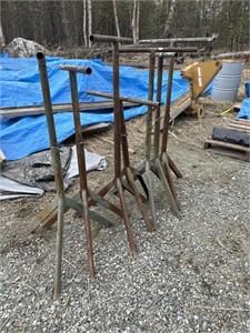 Pipe bending/wood stands