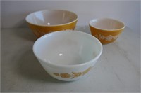 Pyrex Mixing Bowls