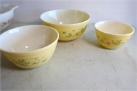 Pyrex Mixing Bowls