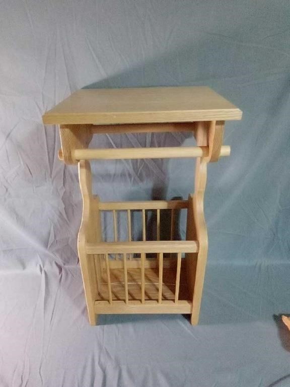 Solid wood side table/magazine rack! Measures