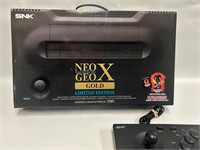 SNK NEO GEO X GOLD Limited Edition Console + Extra