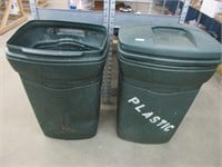 2 - Rubbermaid garbage containers, one lid
