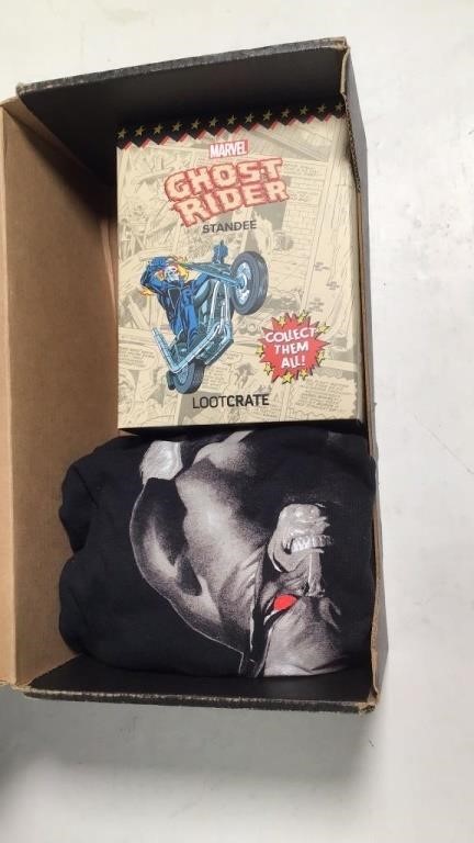 New Marvel Shirt & Box 
Size Large