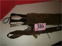 EMBELISHED FUR ARROW QUIVER WITH ARROWS