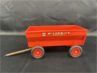 Plastic IH McCormick tractor-trailer