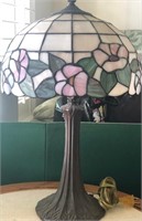 R - STAINED GLASS TABLE LAMP (L37)
