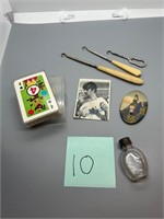 Misc collectibles/shoe hooks/Ringo Star card
