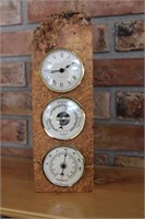 Thermometer Brometor & Clock Burl Wood Station