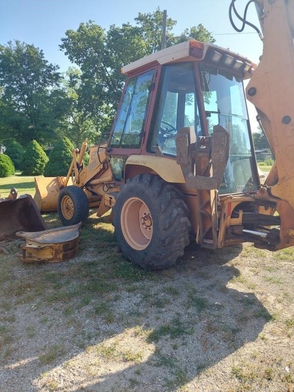 1989 Case Backhoe 580, 6,374 hours,