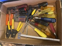 Assorted screw drivers, wire tools