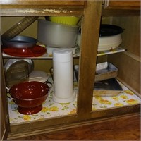 Kitchen Cabinet Lot - Serving Trays/Colander