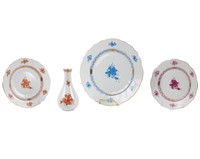 Herend Chinese Bouquet Dinner Plates and Vase