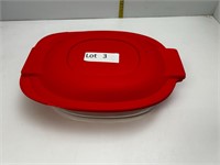 Pyrex Cassarole dish with red lid