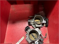 8 throttle bodies incl F33E-CB, 5L8E-AF , used