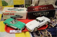 LUXE CARS FRICTION VINTAGE 2PC
