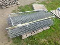 24' X 24' WOVEN WIRE DOG RUN W/ GATE