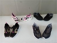 3 PAIRS OF WOMENS SNEAKER & PAIR OF SHOE SIZE 8