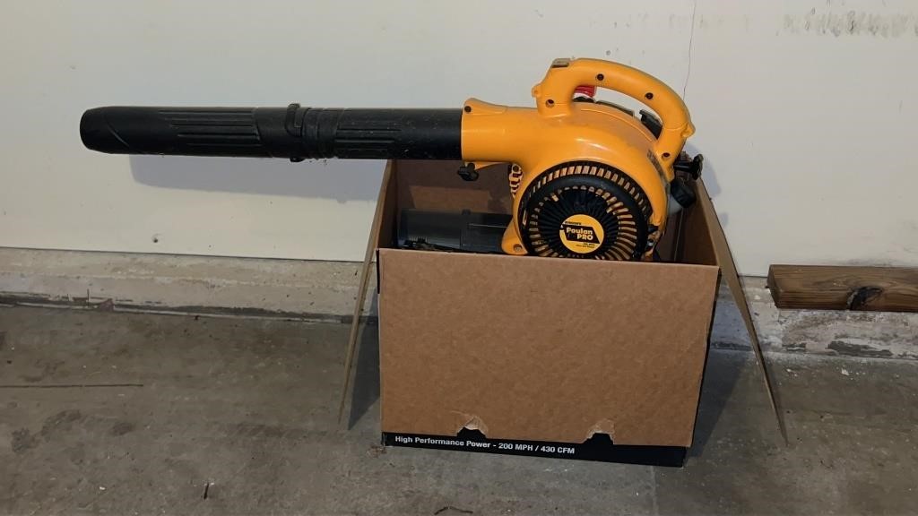 Poulan blower with attachments