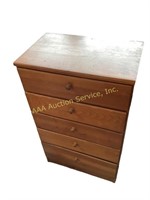 Small chest of drawers. 35.5 in high x 21 in x 13