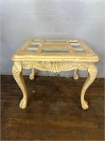 ORNATE WOOD AND GLASS VICTORIAN STYLE END TABLE