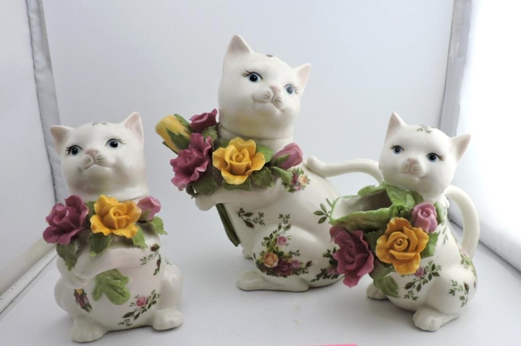Royal Albert 1960's Porcelain Tea Set