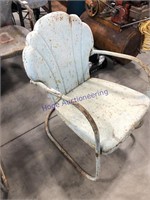 Clam-shell back metal lawn chair, lt. blue