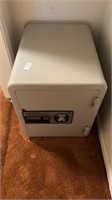 Sentry 1380 Combination Safe BOLTED BRING TOOLS