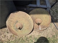 Pair of iron discs