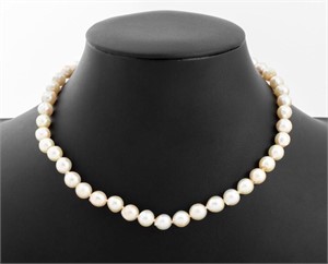 Cultured Pearl Necklace 14K White Gold Clasp