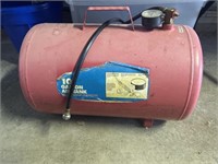 Portable air tank