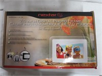 Nextar 7.0" digital photo frame