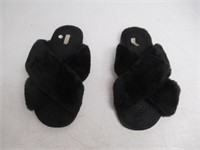 "Used" Asverd Women XL (11-12) Fuzzy Slippers