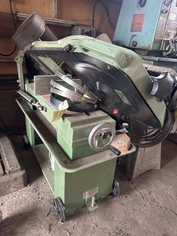 Powerfist 7"x12" Hyd Metal Band Saw