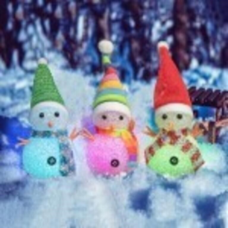 YAKii Christmas Decorations 7.3" LED Snowmen Lamp