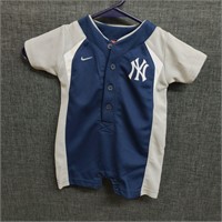 New York Yankees, Toddler 6-9M, One piece Outfit