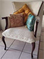 703 - OCCASIONAL CHAIR & ACCENT PILLOWS