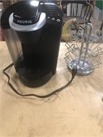 Keurig with stand for cups
