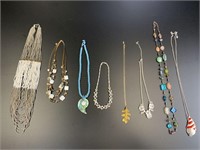 NECKLACE LOT OF 8